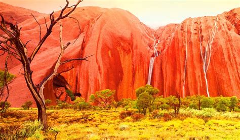 The Amazing World Uluru Colour Changing Mountain Kata Tjuta