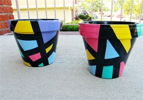 35 Aesthetic And Cute Hand Painted Flower Pots For 2023