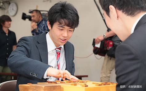 The site owner hides the web page description. 14才プロ棋士・藤井聡太4段を育てた スイス生まれの『木製立体 ...