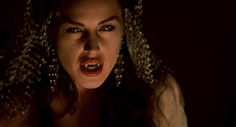Filmboards Monica Bellucci In Bram Stoker S Dracula