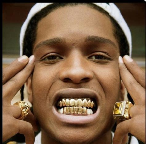 Mouth Full Of Gold Grillz Grills Teeth Gold Grill