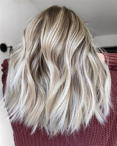 Ash Blonde Hair Color With Highlights