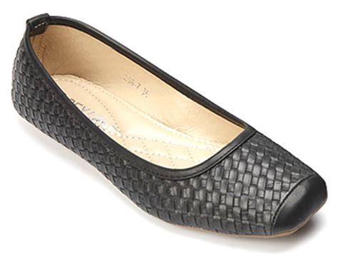 Idifu Womens Classic Weaved Wide Width Slip On Ballet Flats Shoes