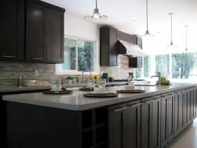 Latex paint is another good paint for kitchen cabinets that dries quickly and won't turn yellow. Cabinets: Water base paint vs oil base paint | CareyBrosPro
