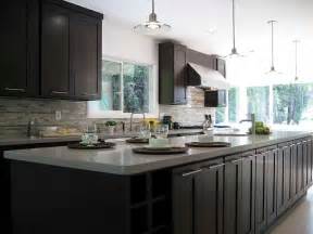 Additionally, apply it in a well ventilated area. Cabinets: Water base paint vs oil base paint | CareyBrosPro