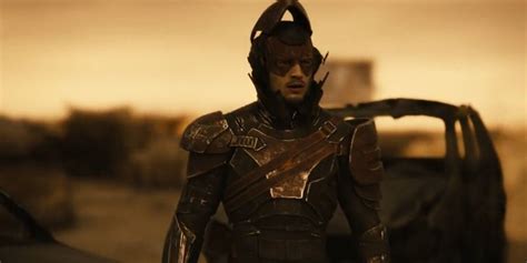 Justice League Flashs Knightmare Armor Explained By Costume Designer
