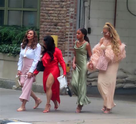 Blue Ivy is Beyoncé s mini me in green dress at Jay Z s mom s wedding