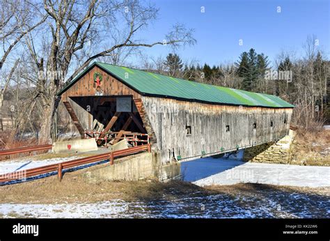 Hammond Covered Bridge In Pittsford Vermont Stock Photo Alamy