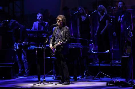 Restringing Elo Jeff Lynne Puts The Orchestra Back In Electric Light