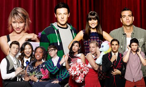 Glee Cast Season 3 Wallpaper By Wolfvesz On Deviantart