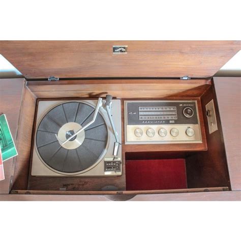 1960s Vintage Rca Victor Victrola Record Player Console Credenza