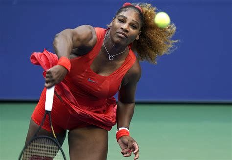 Us Open Serena Williams Breaks Chris Everts Record In First Round Win