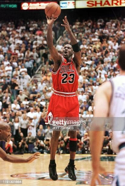Michael Jordan Last Shot Photos And Premium High Res Pictures Getty