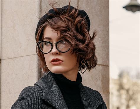 20 Bob Hairstyles That Pair Perfectly With Glasses Hairstylecamp