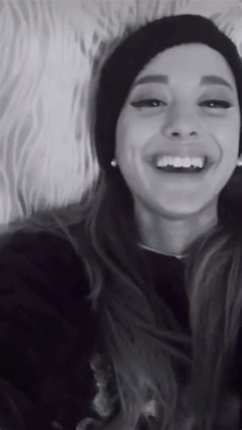 Arianagrandefanpag0 On Instagram Arianagrande Beautiful Smile 😻 ️