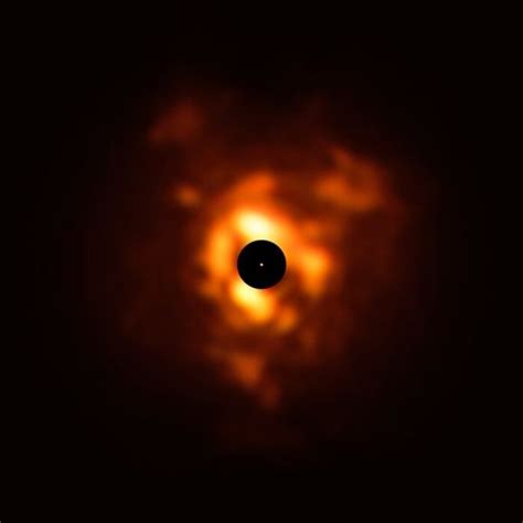 Betelgeuse Is Still Dimming And We Have The Pictures To Prove It
