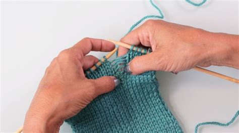 Picking Up Dropped Stitches By Debbie Stoller Creativebug