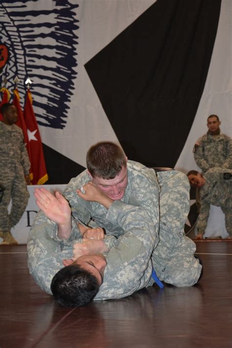 Finishing The Fight 210th Fa Bde Combatives Team Dominates 2nd Inf