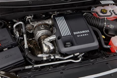30l Lm2 Duramax Specs Fuel Economy And Towing Capacity