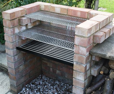 Your choice of bbq sauce. Pin by neke sesny on Backyard | Brick bbq, Diy grill ...