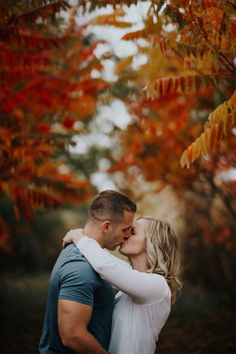Fall Engagement Photos Wedding Photography Couples Romantic Colors Midwest Posing Engagement