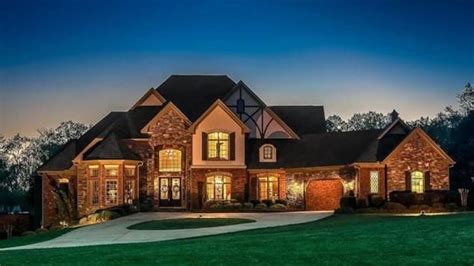 What is a compound house. Shaquille O'Neal Buys Two-House Compound in Georgia for $1 ...