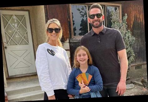 Christina Anstead And Tarek El Moussa Hang Out With Daughter Taylor On