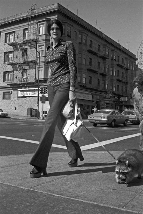 45 Incredible Street Style Shots From The 70s Le Fashion Bloglovin