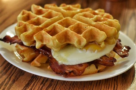Mmm Waffle Breakfast Sandwich With Bacon And Eggs Reatsandwiches