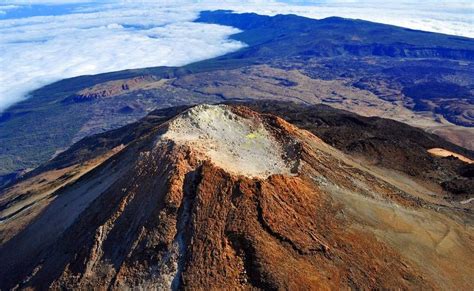 Tenerife Allerta Per Il Vulcano Teide 270 Terremoti In 10 Giorni