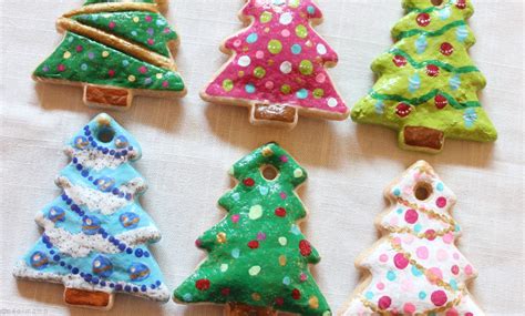 How To Make Salt Dough Christmas Tree Ornaments