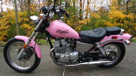 It could reach a top speed of 66 mph (106 km/h). 1985 HONDA REBEL CMX 250 CMX250 CUSTOM PINK CLASSIC TWIN ...