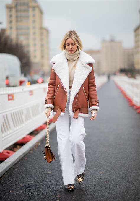 47 Minimalist Outfits To Wear Today Tomorrow And Forever Stylecaster
