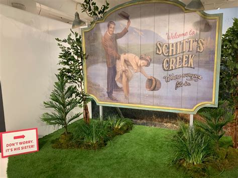 The sixth and final season of schitt's creek will premiere on jan. Immersive NYC Pop-Up Welcomes Fans to Town of 'Schitt's ...