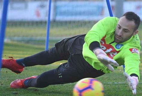 David ospina ramírez (born 31 august 1988) is a colombian professional footballer who plays as a goalkeeper for serie a club napoli and the colombia national team. Noticias Deporte: David Ospina y el principal objetivo que ...