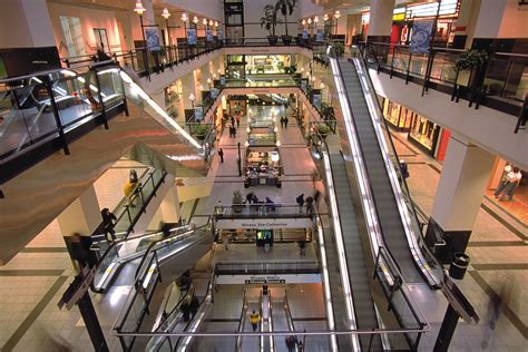 Montreals Underground City Ec Montreal Blog