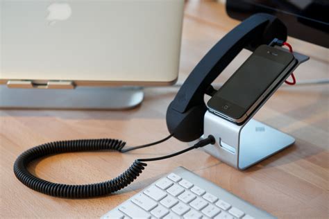Pop Desk An Accessory That Turns Any Smartphone Into A Desk Phone