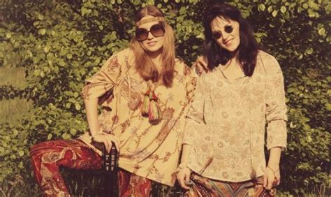 Hippie 70s Fashion Influence Vintage Retro