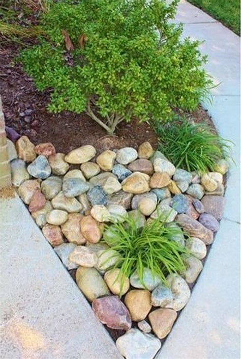 21 Best River Rock And Stone Garden Decorating Ideas For 2022
