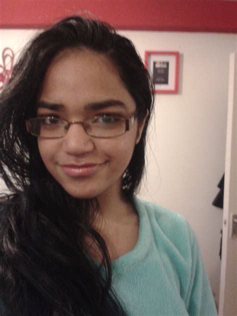 Cute Young And Nerdy Indian Ex Girlfriend Self Nude Pics