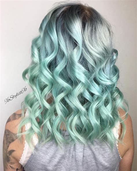 20 Ways To Rock Green Hair Μαλλιά Παστέλ μαλλιά και Χρωματιστά μαλλιά