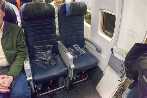 United Airlines First Class 757 200