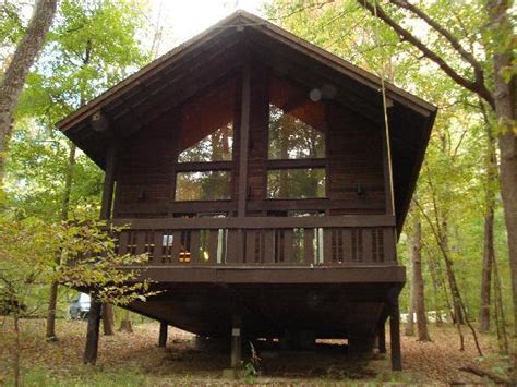 Brown county indiana log cabin vacation home nestled in the hills of brown county indiana boulders lodge offers a relaxing, quiet country vacation in a turn of the century setting. The Best Log Cabins to Rent in Indiana Are At Brown County ...