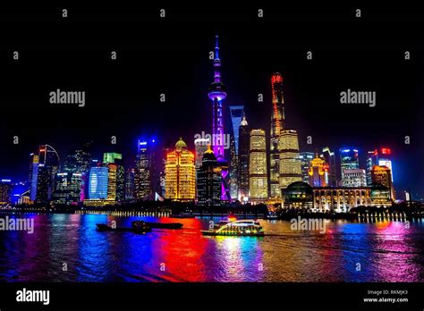 Oriental Pearl Tv Tower Pudong Boats Reflections Nights Lights Huangpu