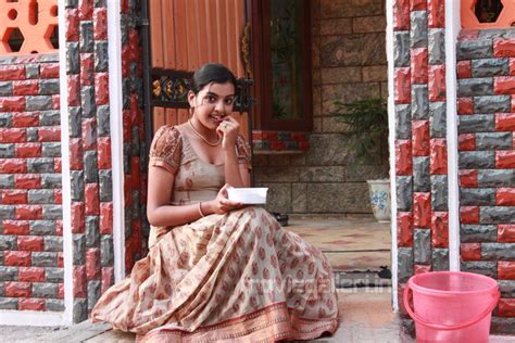 Divya Nagesh Latest Hot Stills Actress Divya Nagesh Photo Gallery Hotstillsupdate Latest