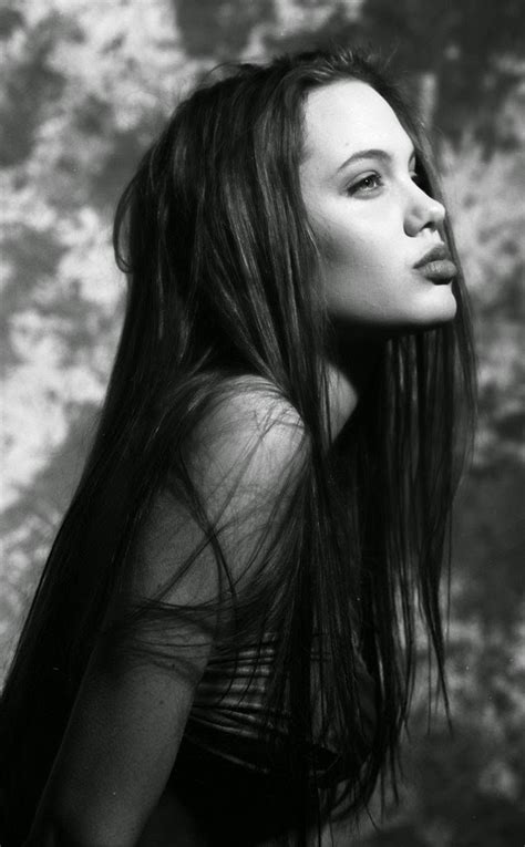 fay3 30 صورة للممثلة أنجلينا جولي في أول جلسة تصوير لها بعمر ال15 عام angelina jolie مشاهير