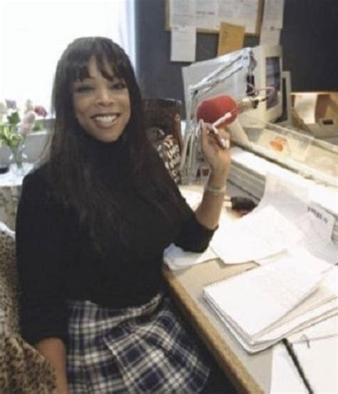 Wendy Williams Reveals Her Real Black Hair And Fans Go Wild Hello