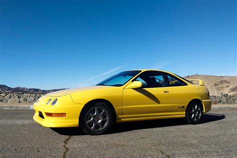 Modern Review The Acura Integra Type R Still Amazes