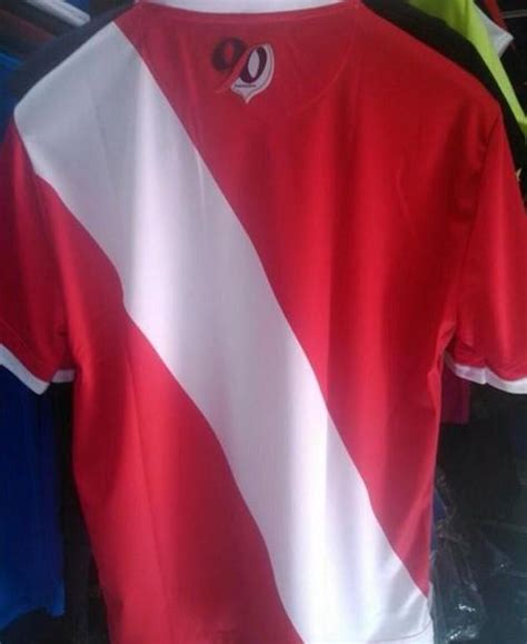 In unserem fußballshop finden sie das ökonomische. Neue Rayo Vallecano 14-15 Trikots Veröffentlicht - Nur ...