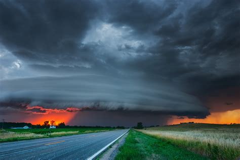 Mind Blowing Images Of Stormy Skies Captured By An Extreme Storm Chaser